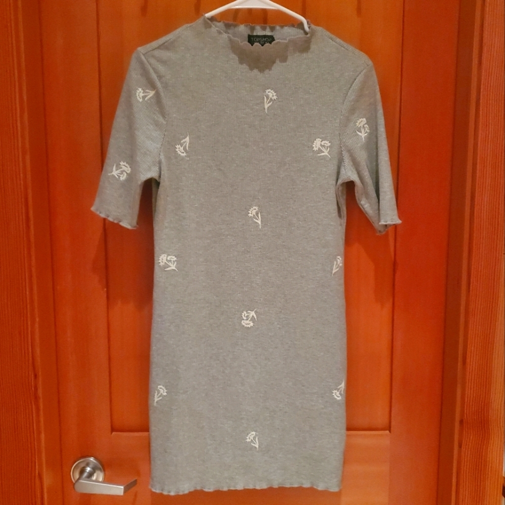 Topshop Gray, fitted, ribbed dress with white embroidered flower detail.